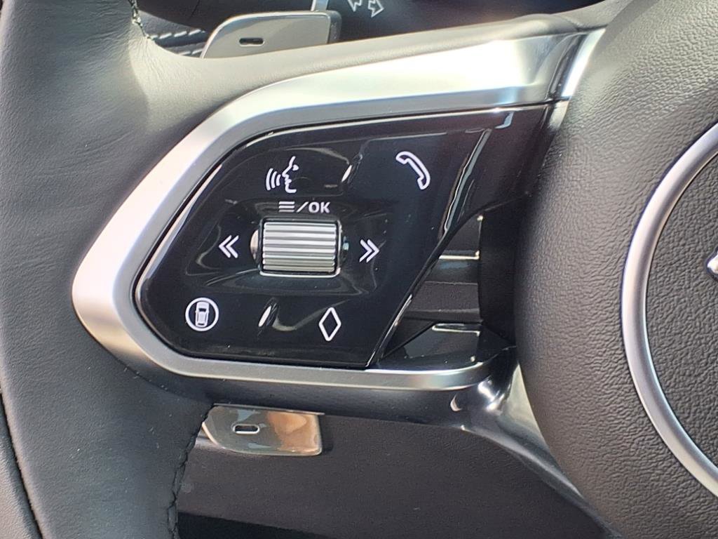 New 2026 Jaguar F-PACE R-Dynamic S image 16