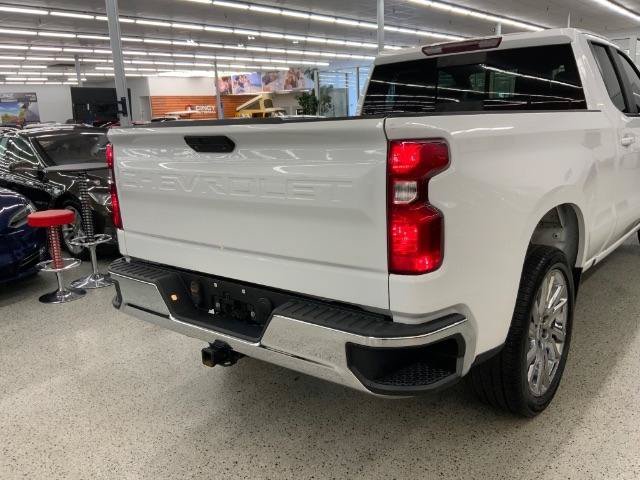 Used 2019 Chevrolet Silverado 1500 LT w/ Convenience Package AWD/4WD image 39