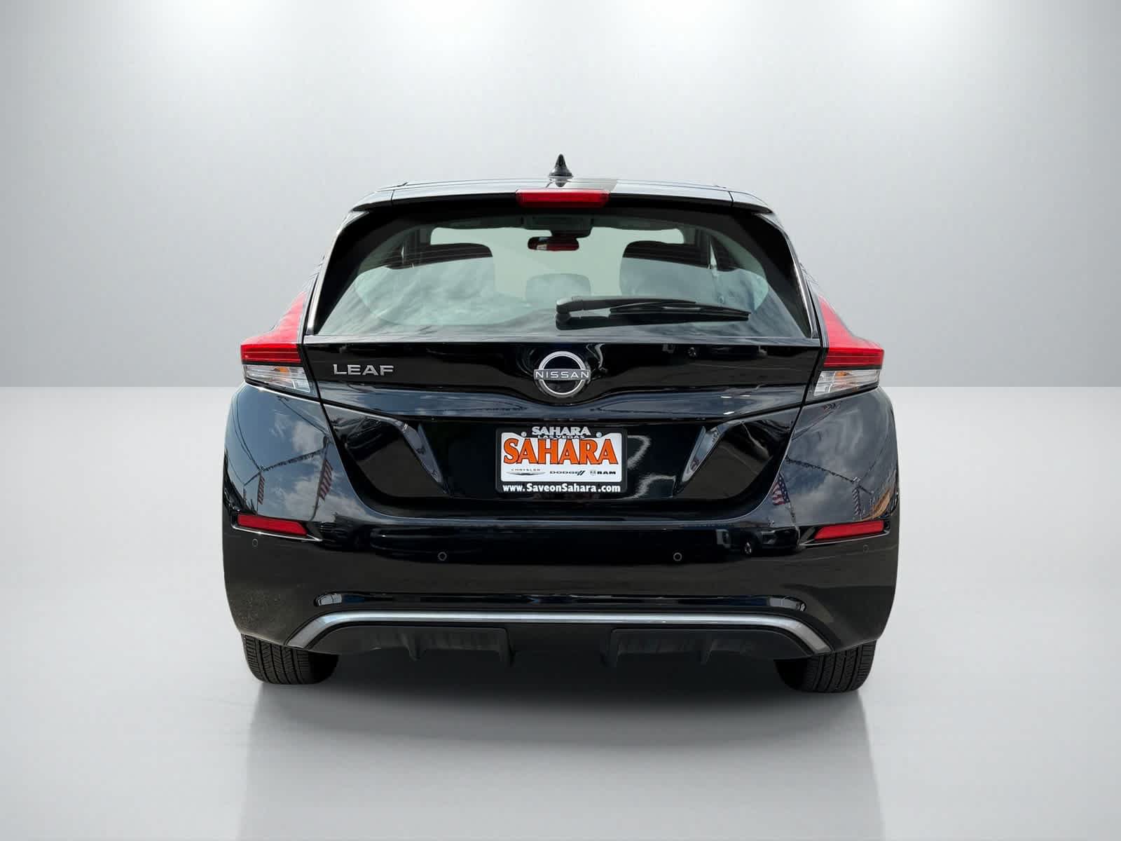 Used 2025 Nissan Leaf S FWD image 5