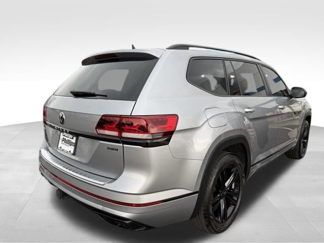 Used 2023 Volkswagen Atlas SEL R-Line image 12