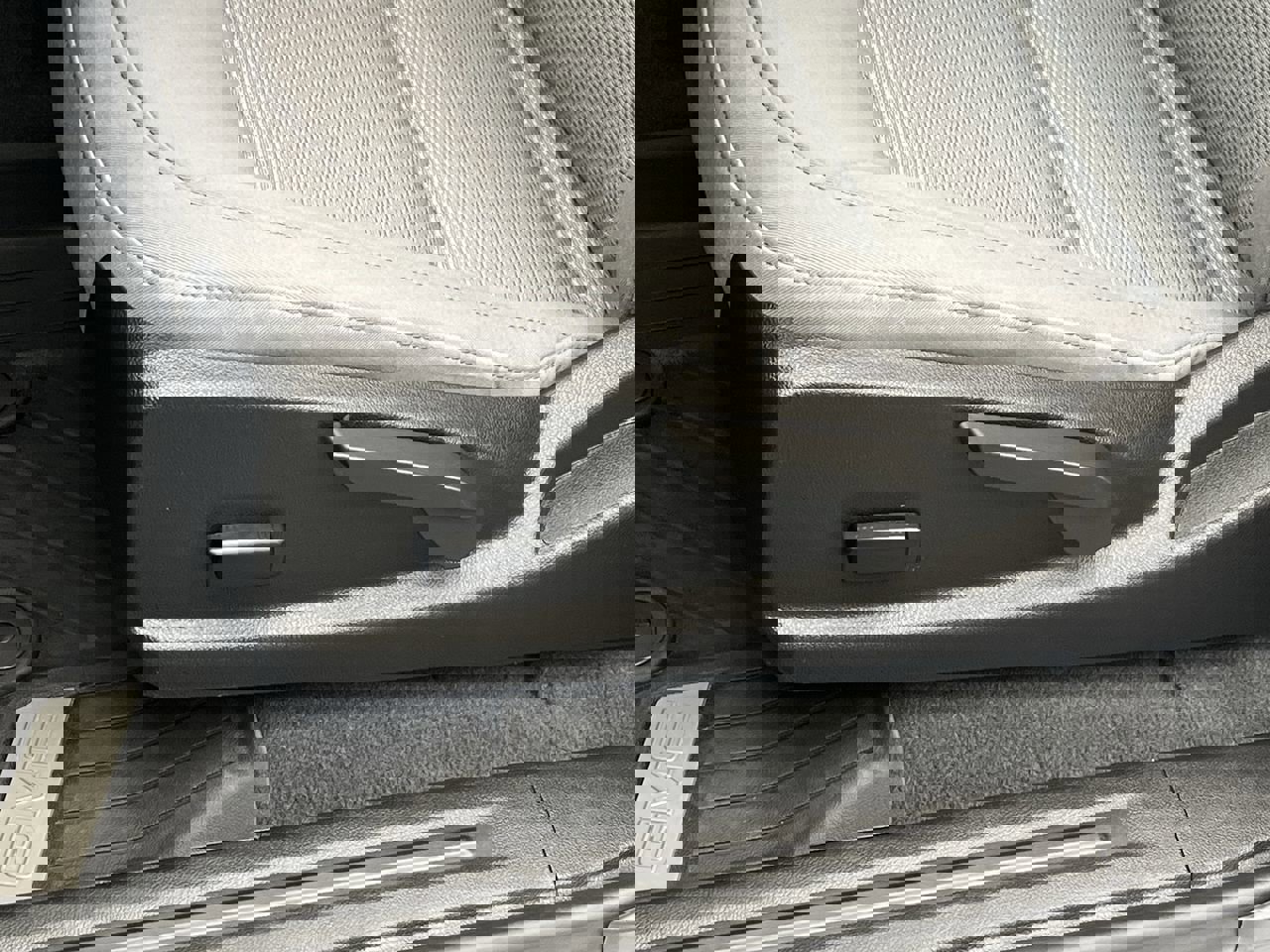 Certified 2022 GMC Canyon Elevation Standard w/ Convenience Package image 11