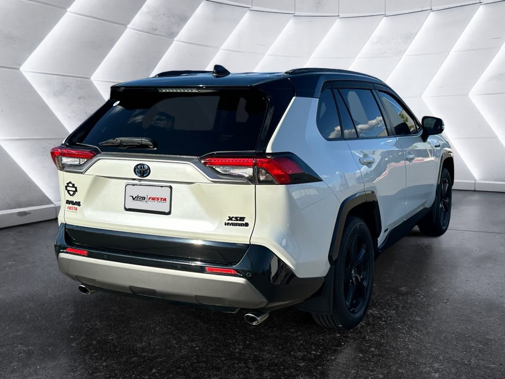 Used 2020 Toyota RAV4 XSE image 4