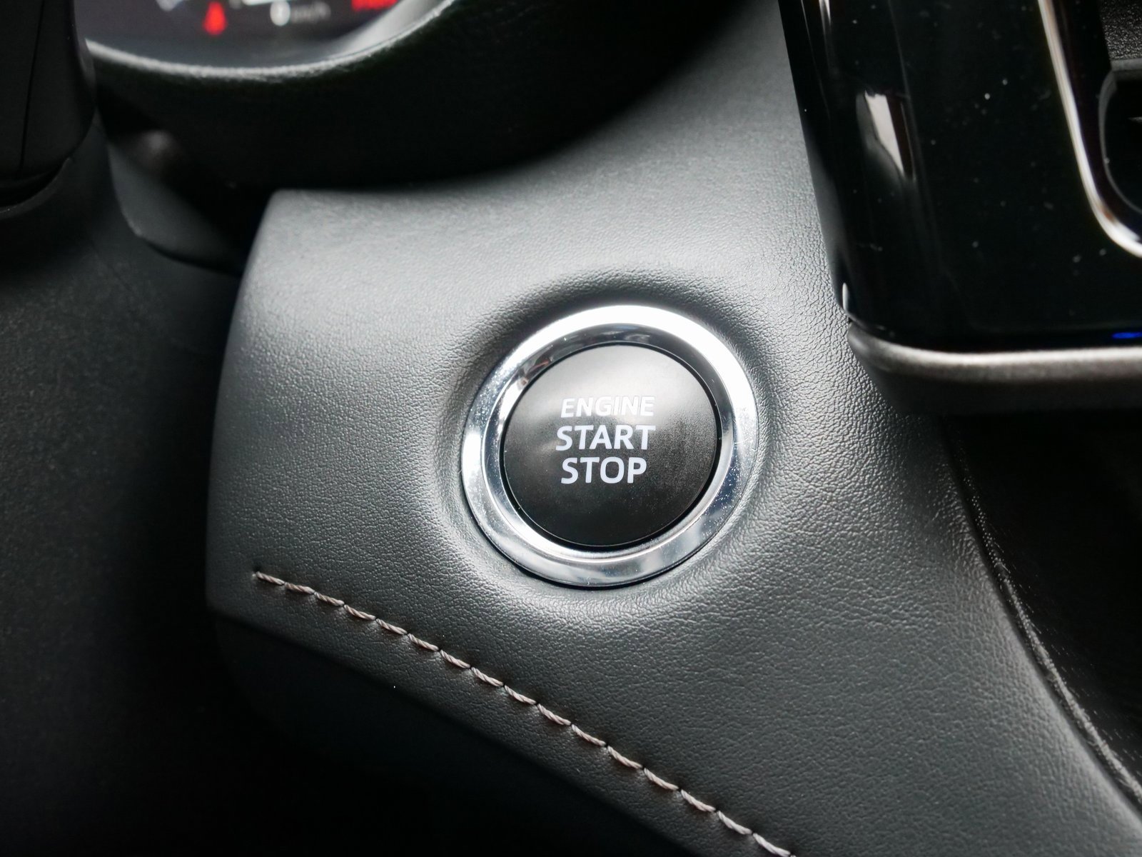 Used 2023 Toyota Highlander Limited image 28