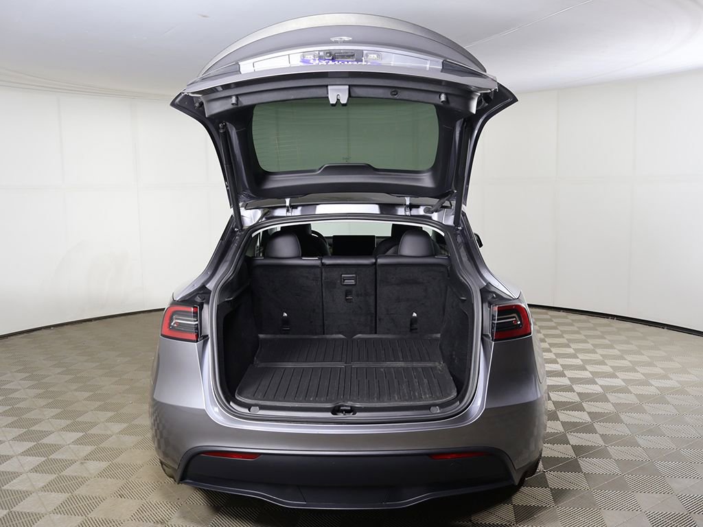 Used 2024 Tesla Model Y Performance AWD/4WD image 19