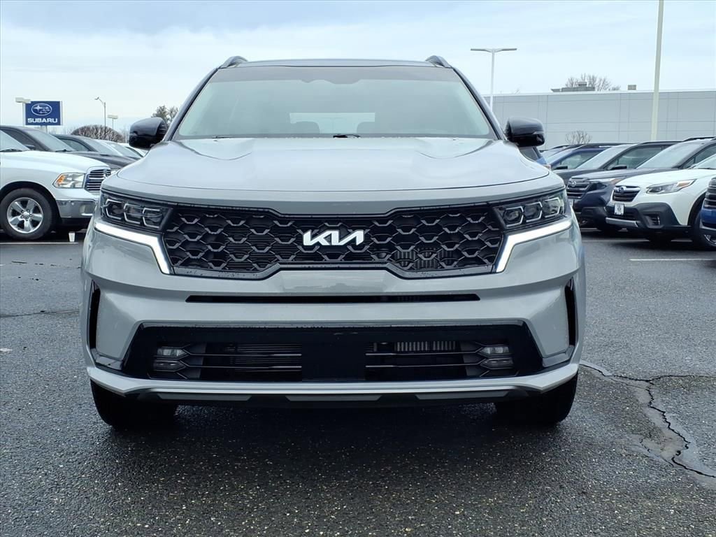 Used 2023 Kia Sorento SX AWD/4WD image 2
