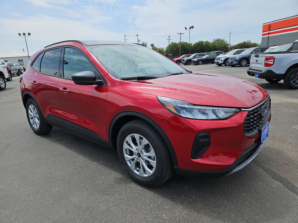 New 2025 Ford Escape Active