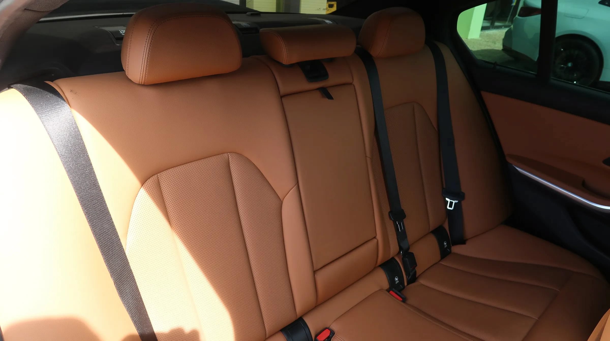 Used 2022 BMW M340i RWD image 23