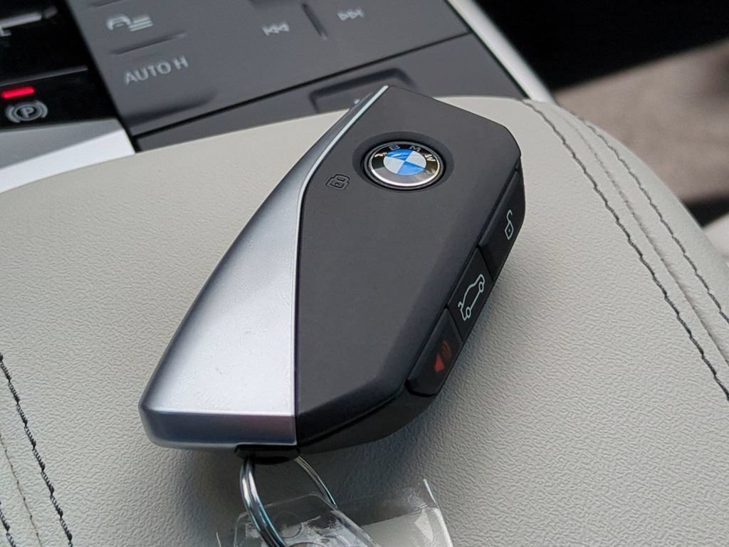 New 2026 BMW X1 xDrive28i w/ Technology Package AWD/4WD image 30