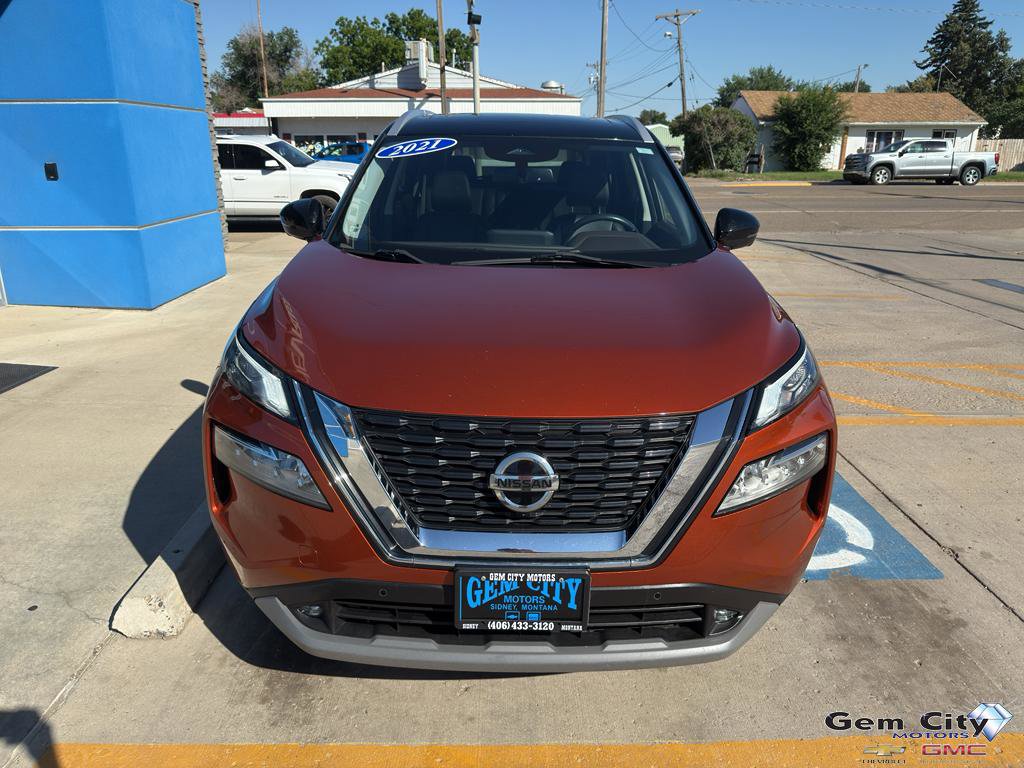 Used 2021 Nissan Rogue SL w/ Premium Package image 3