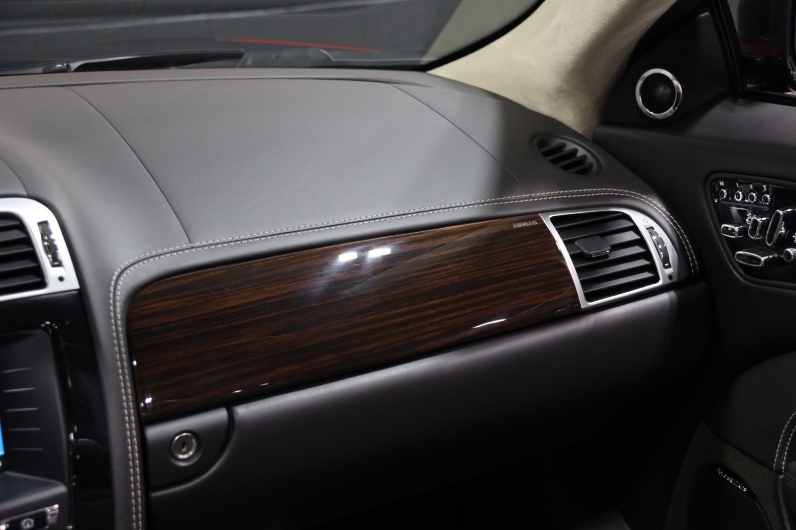 Used 2014 Jaguar XK 2dr Convertible image 57