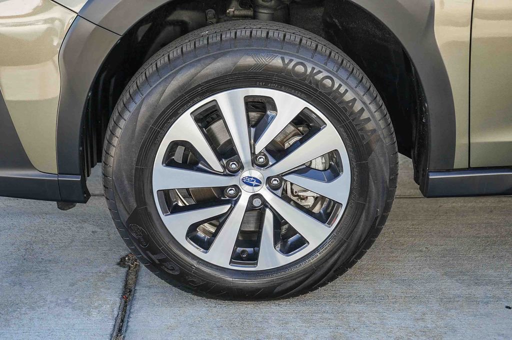 Certified 2025 Subaru Outback Premium image 11