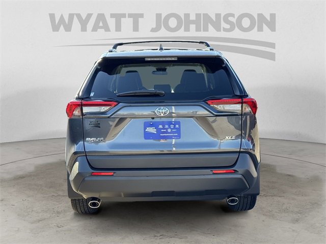 Used 2025 Toyota RAV4 XLE Premium image 4