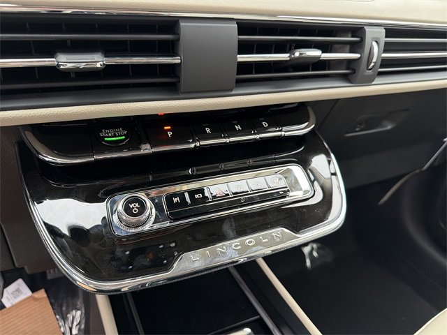 New 2026 Lincoln Corsair Premiere image 20