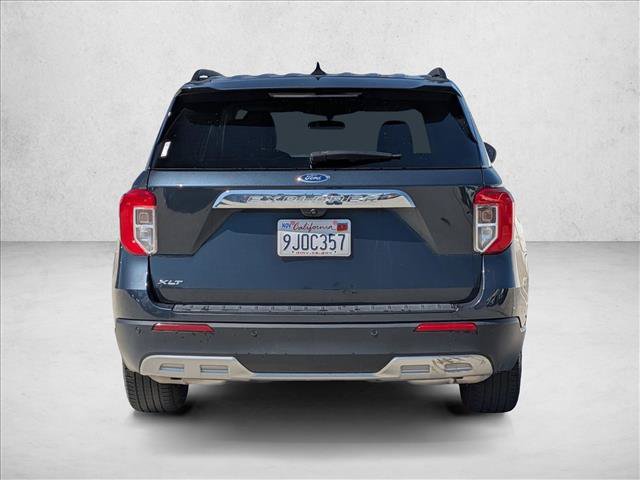 Used 2023 Ford Explorer XLT w/ Equipment Group 202A RWD image 6