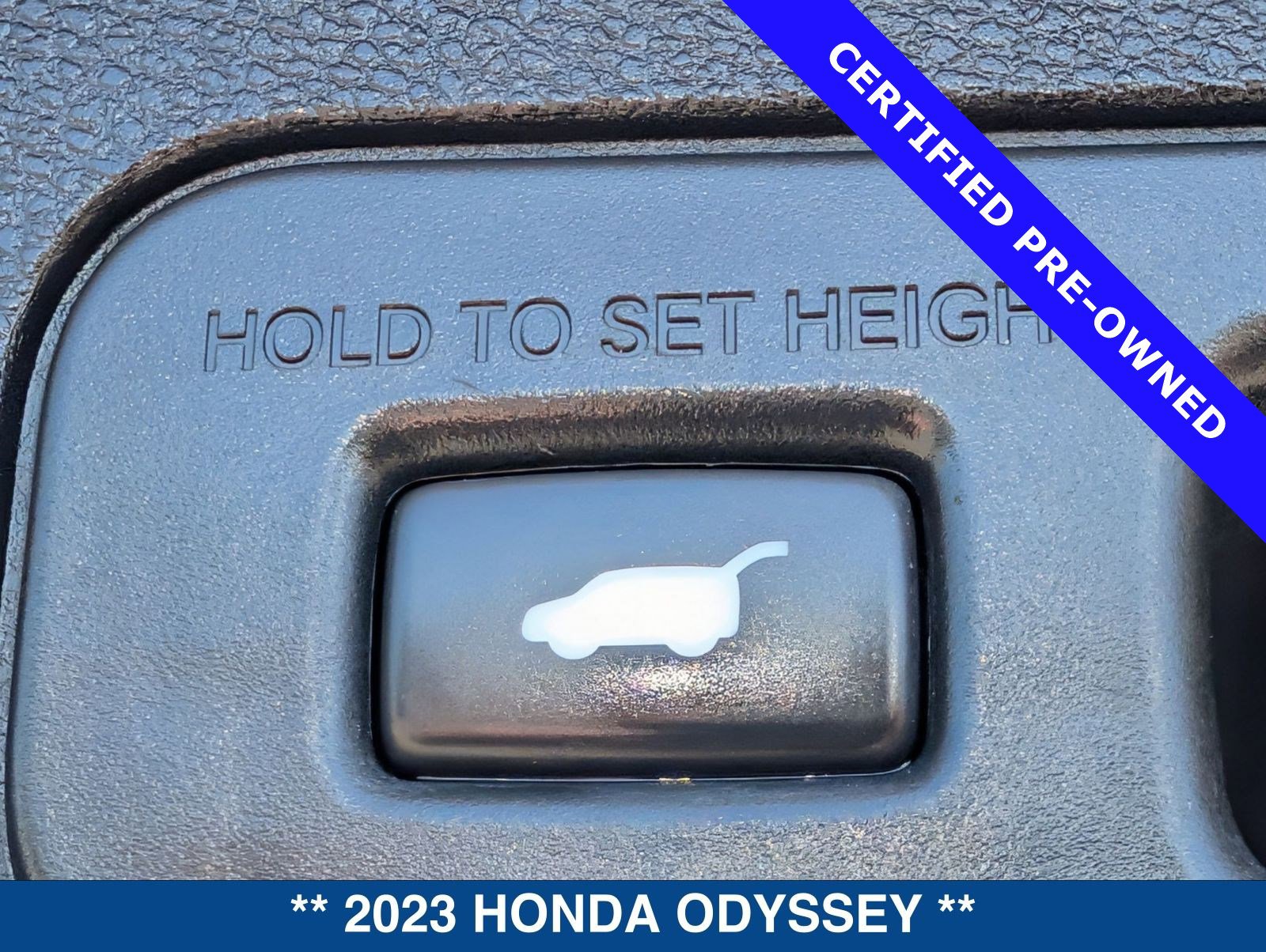 Used 2023 Honda Odyssey Elite image 14