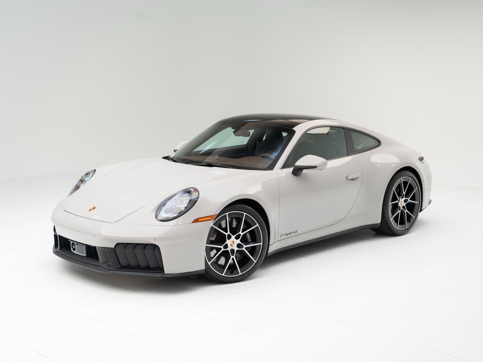 Certified 2025 Porsche 911 Carrera 4 GTS AWD/4WD image 1