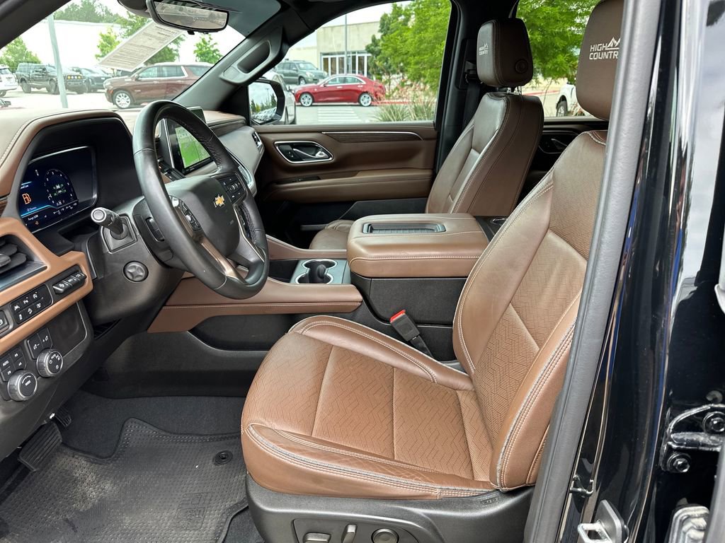Used 2023 Chevrolet Tahoe High Country AWD/4WD image 20