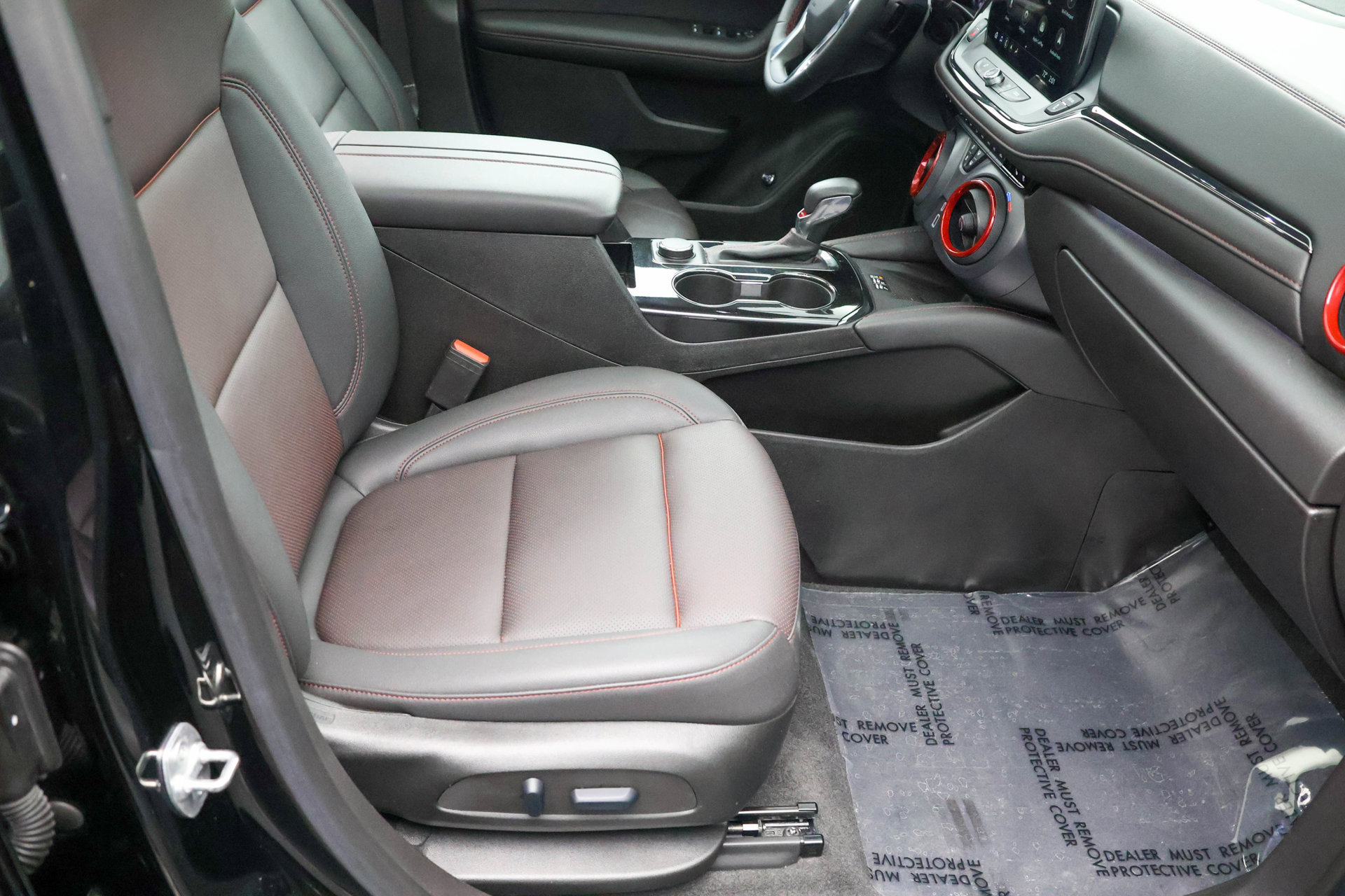 Used 2024 Chevrolet Blazer RS w/ Enhanced Convenience Package AWD/4WD image 33