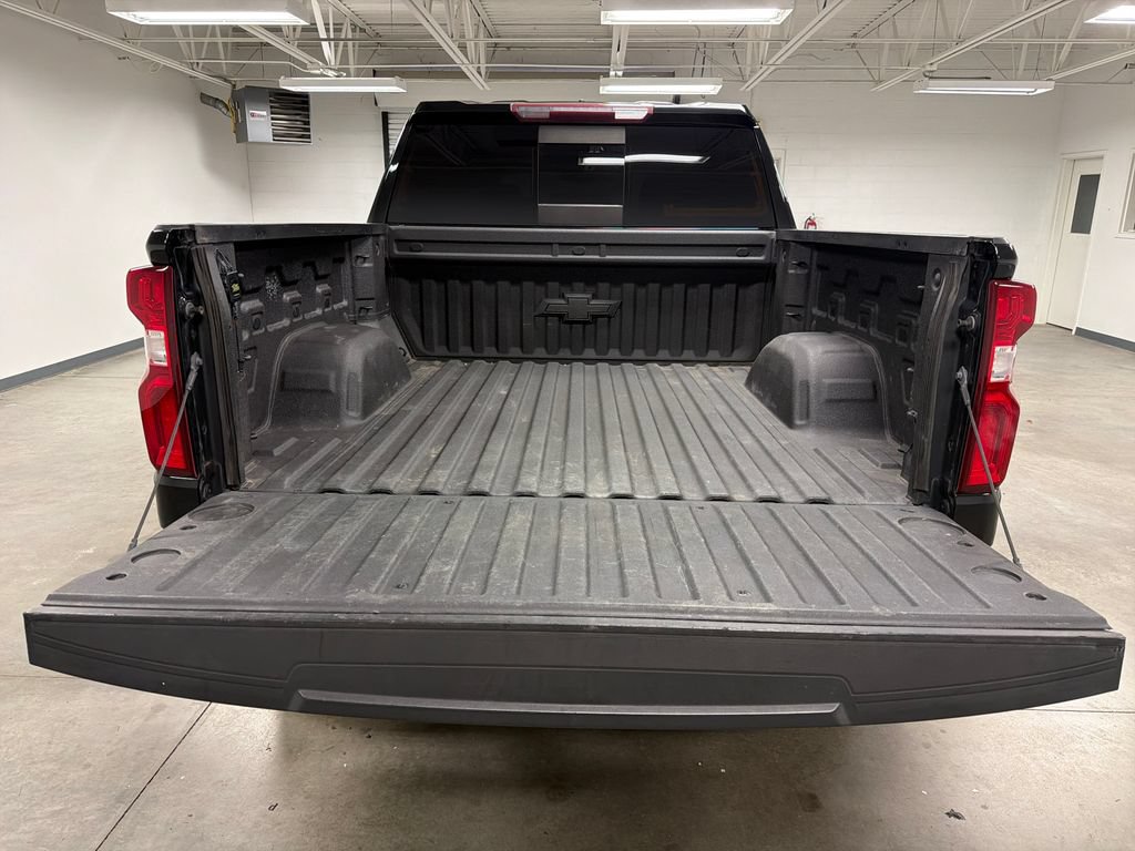 Used 2019 Chevrolet Silverado 1500 LT Trail Boss AWD/4WD image 17