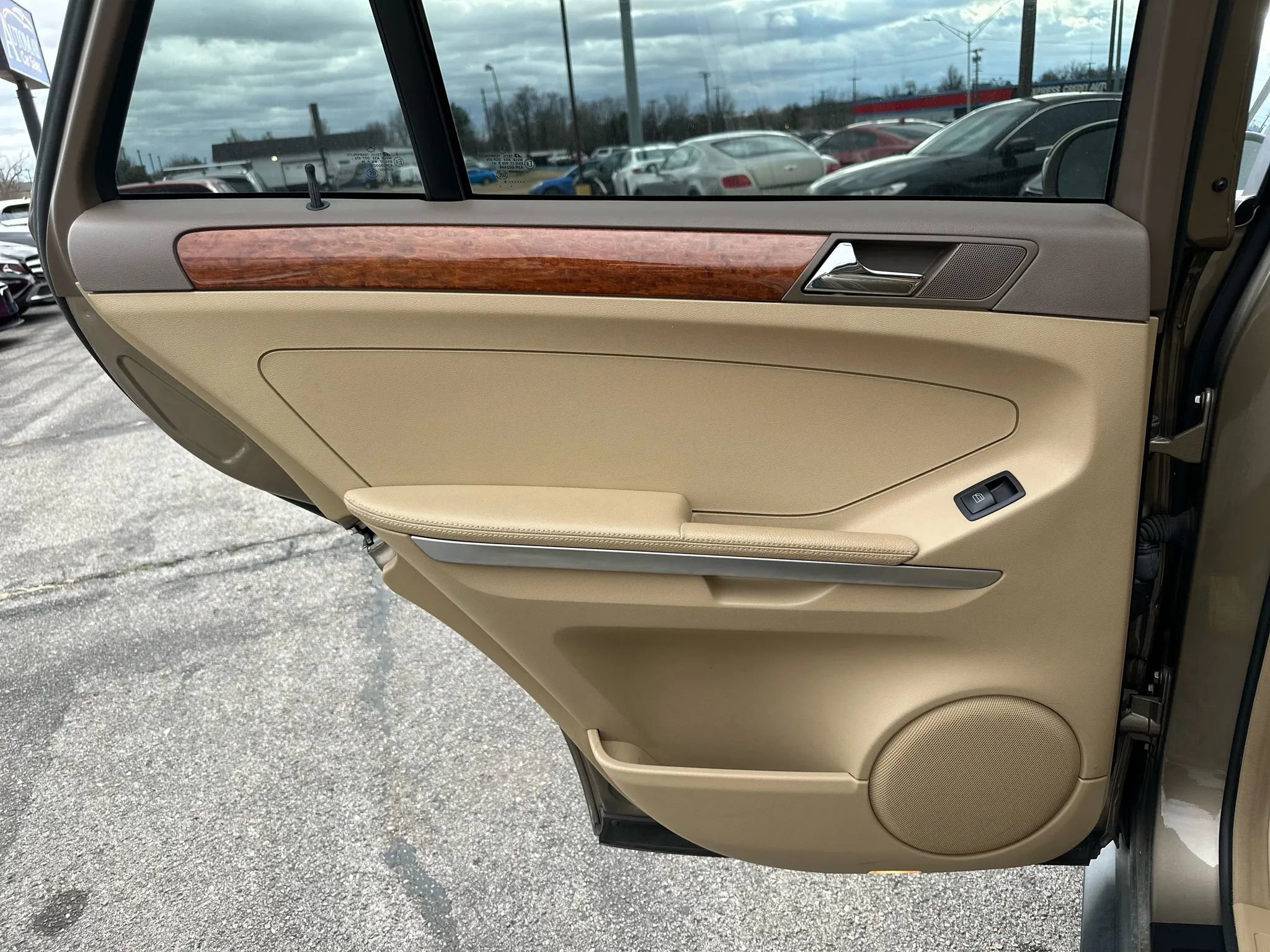 Used 2008 Mercedes-Benz ML 350 4MATIC image 21