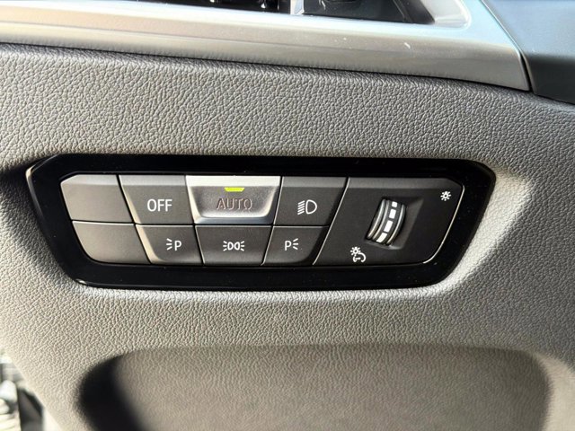Used 2025 BMW 330i 330i image 33
