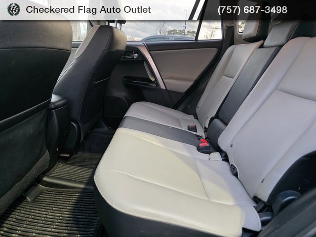 Used 2018 Toyota RAV4 Limited image 21