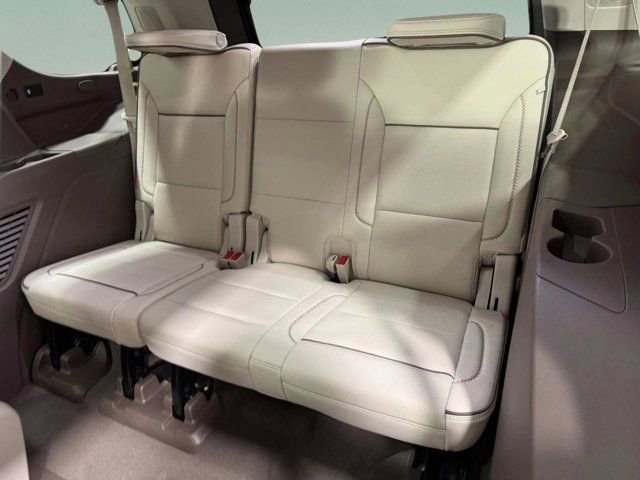 Used 2021 GMC Yukon Denali w/ LPO, Illumination Package image 8