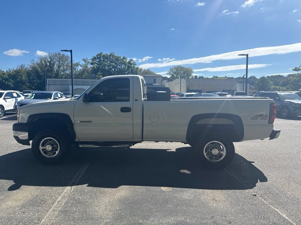 Used 2004 Chevrolet Silverado 2500 4x4 Regular Cab w/ Snow Plow Prep Package image 6
