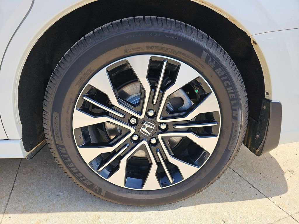 Used 2025 Honda Odyssey Elite image 20