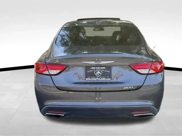 Used 2015 Chrysler 200 S w/ Navigation & Sound Group I FWD image 5