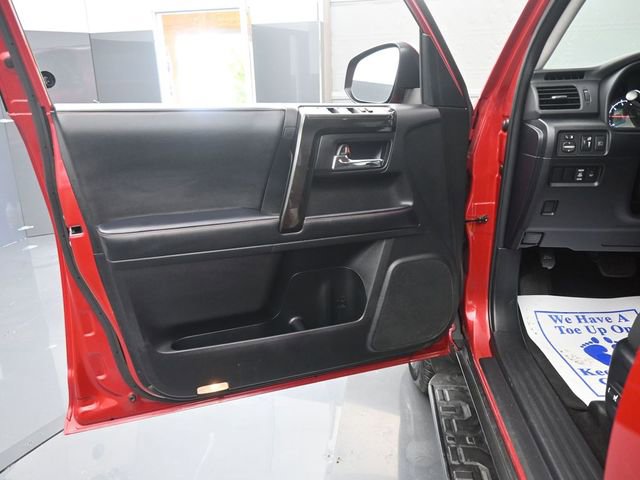 Used 2024 Toyota 4Runner TRD Off-Road Premium image 10