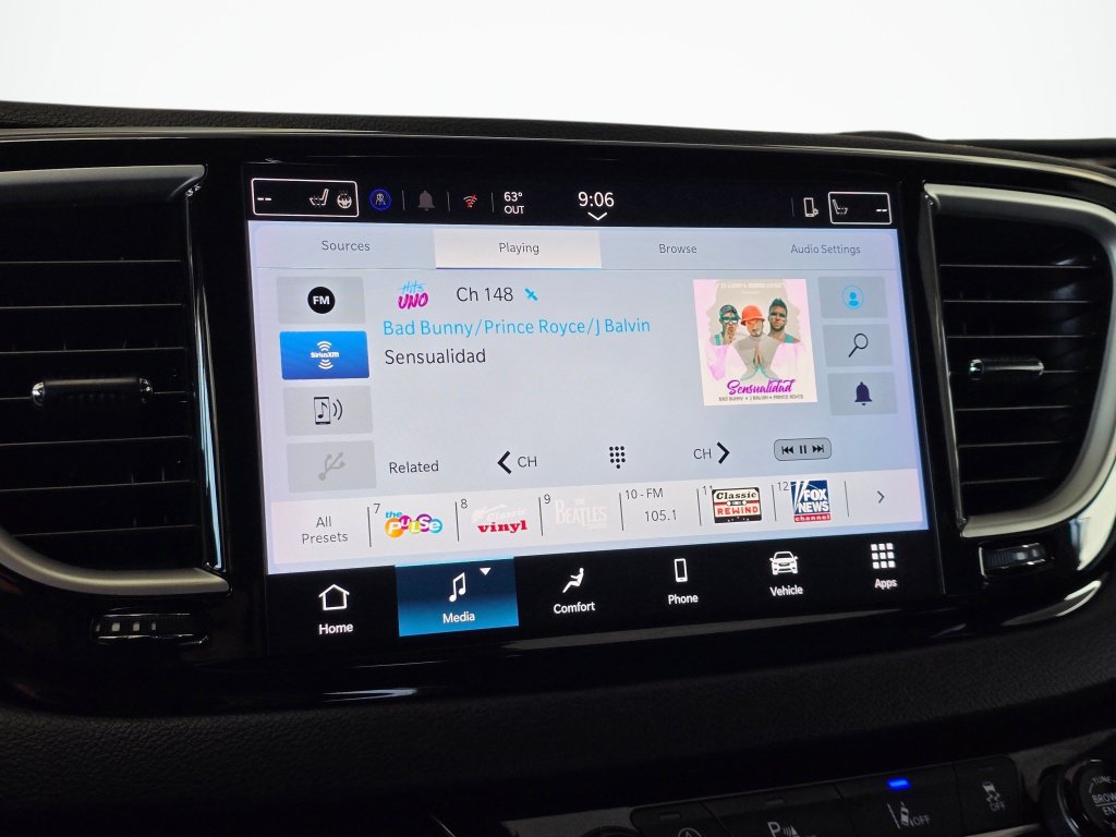 Used 2025 Chrysler Pacifica Select FWD image 25