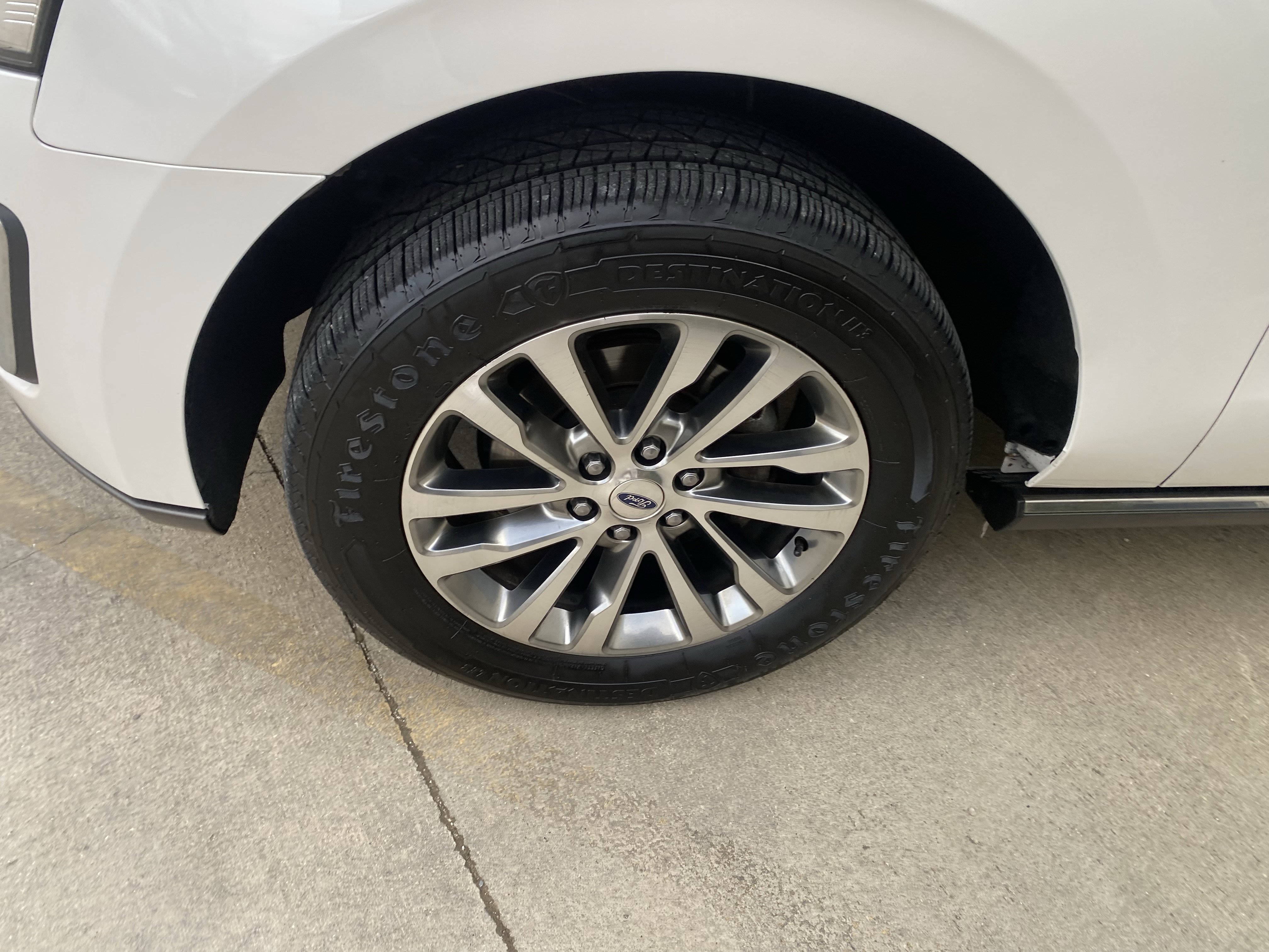 Used 2018 Ford Expedition Limited w/ Driver Assistance Package image 12