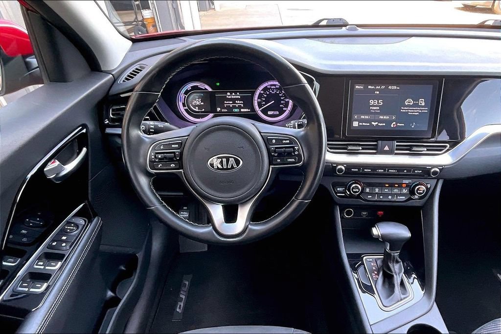 Used 2021 Kia Niro LXS FWD image 5