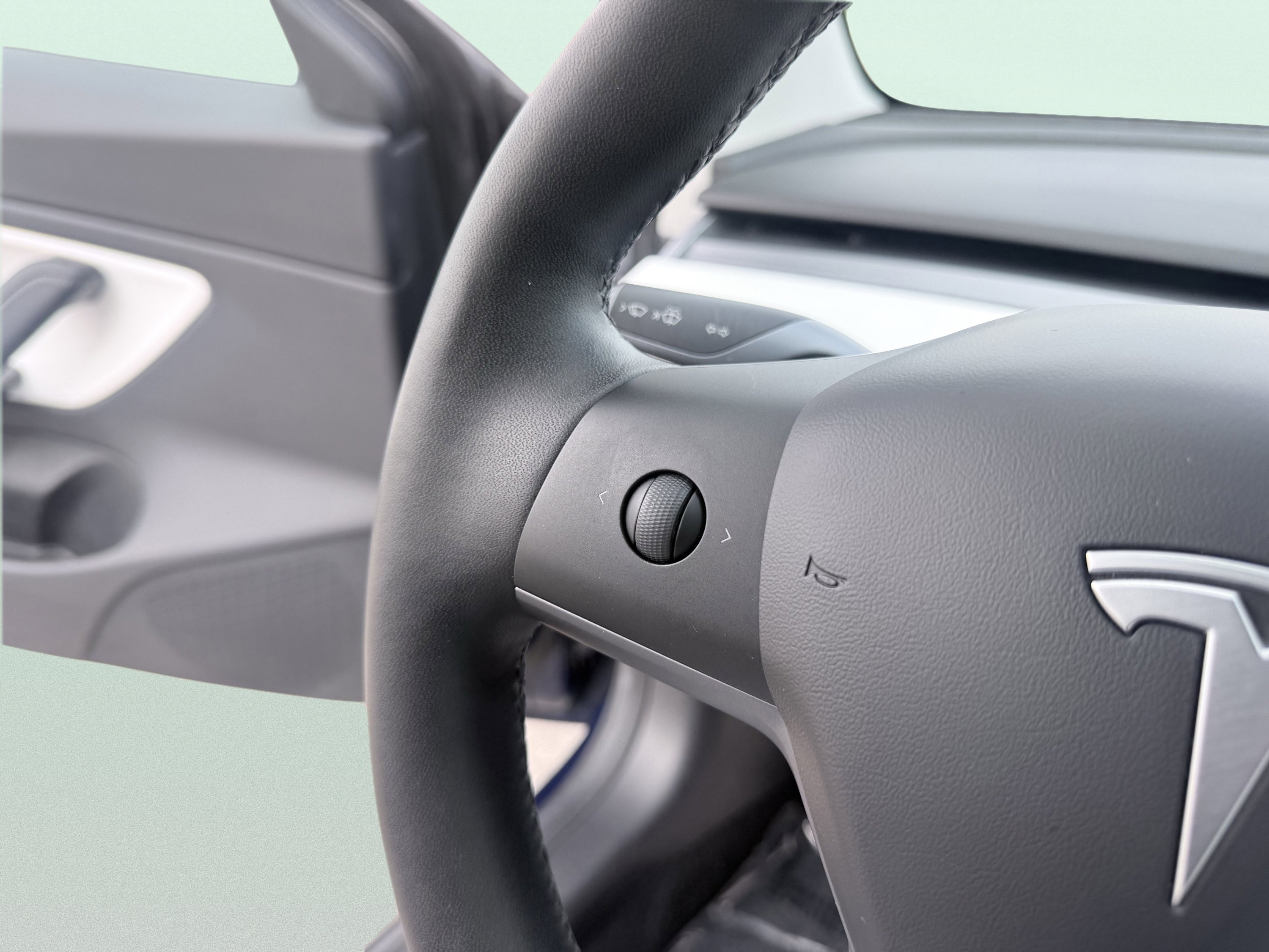 Used 2020 Tesla Model 3 Long Range image 52