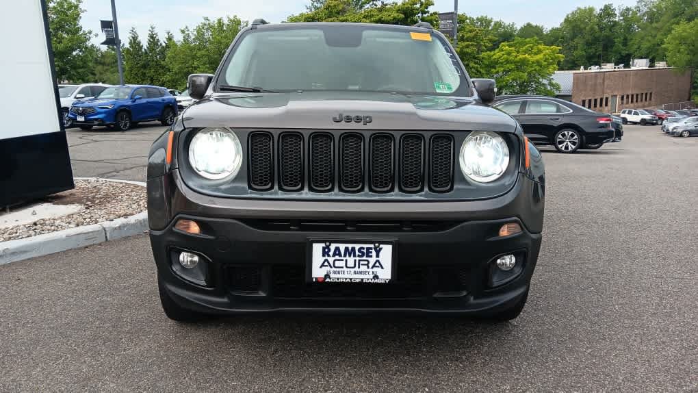 Used 2016 Jeep Renegade Latitude AWD/4WD image 8