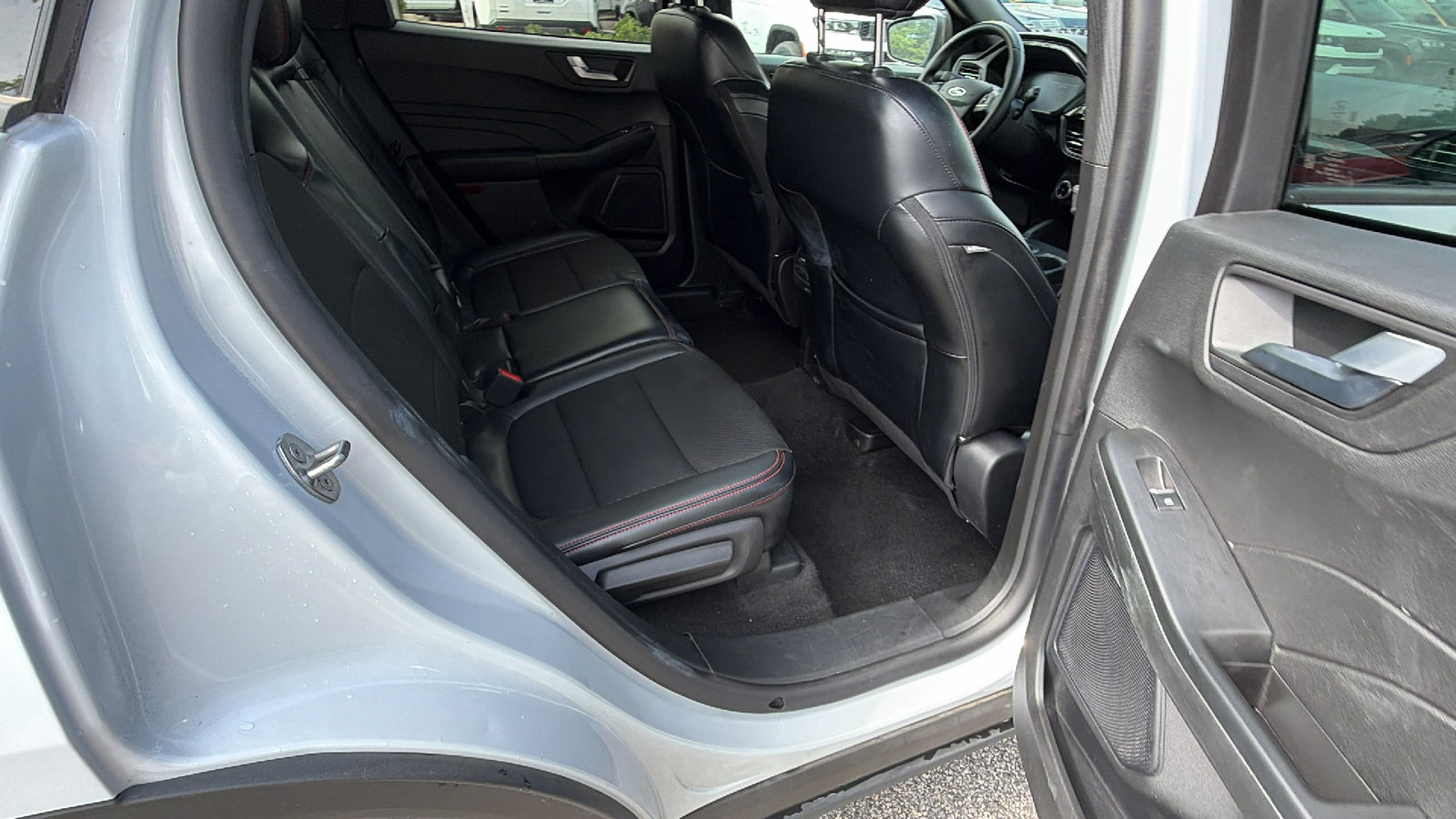 Used 2025 Ford Escape ST-Line FWD image 21