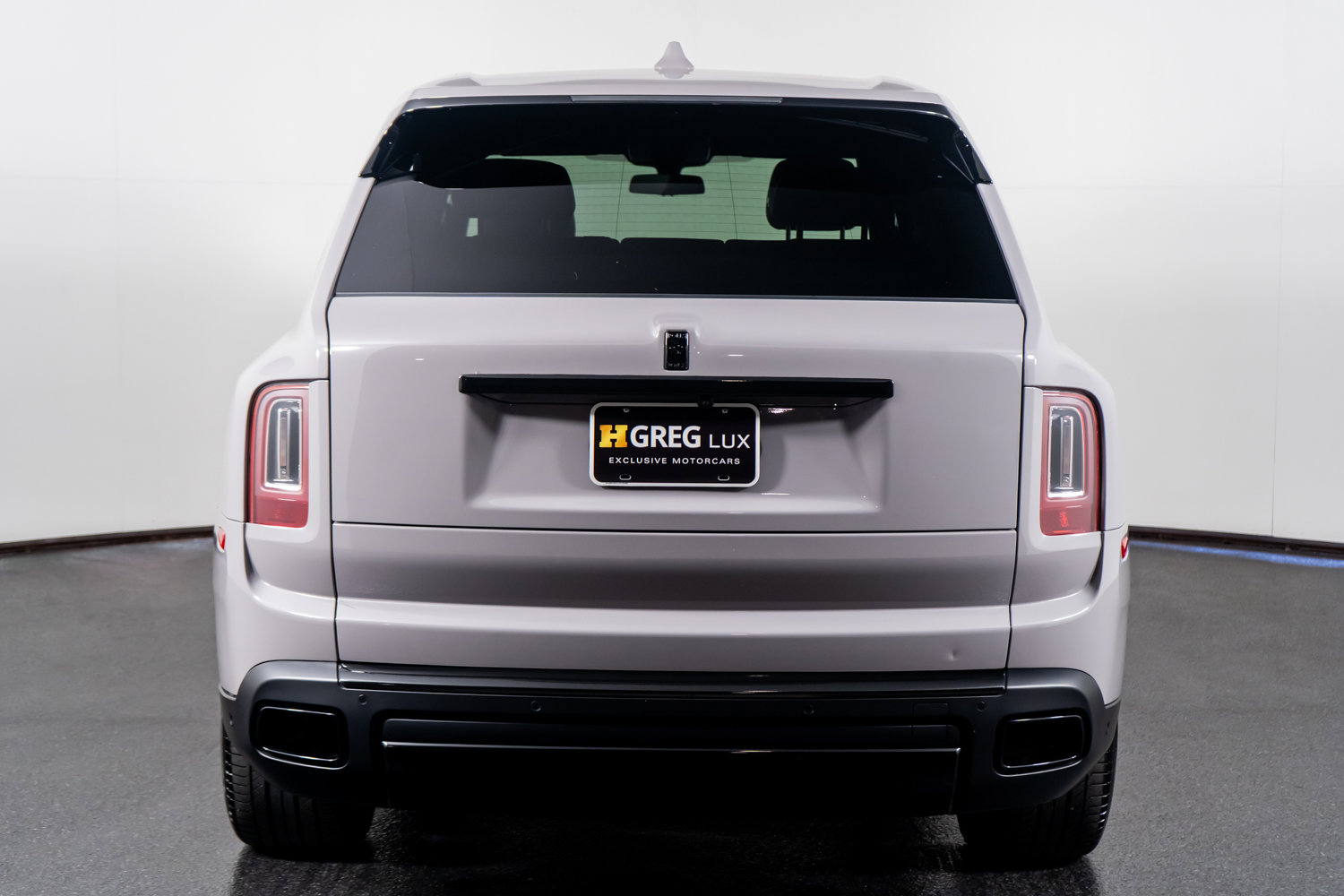 Used 2023 Rolls-Royce Cullinan image 11