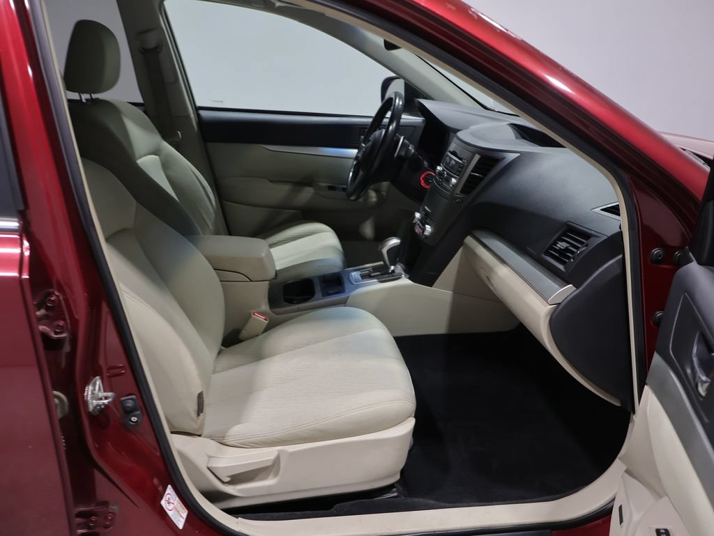 Used 2011 Subaru Outback 2.5i Premium AWD/4WD image 22