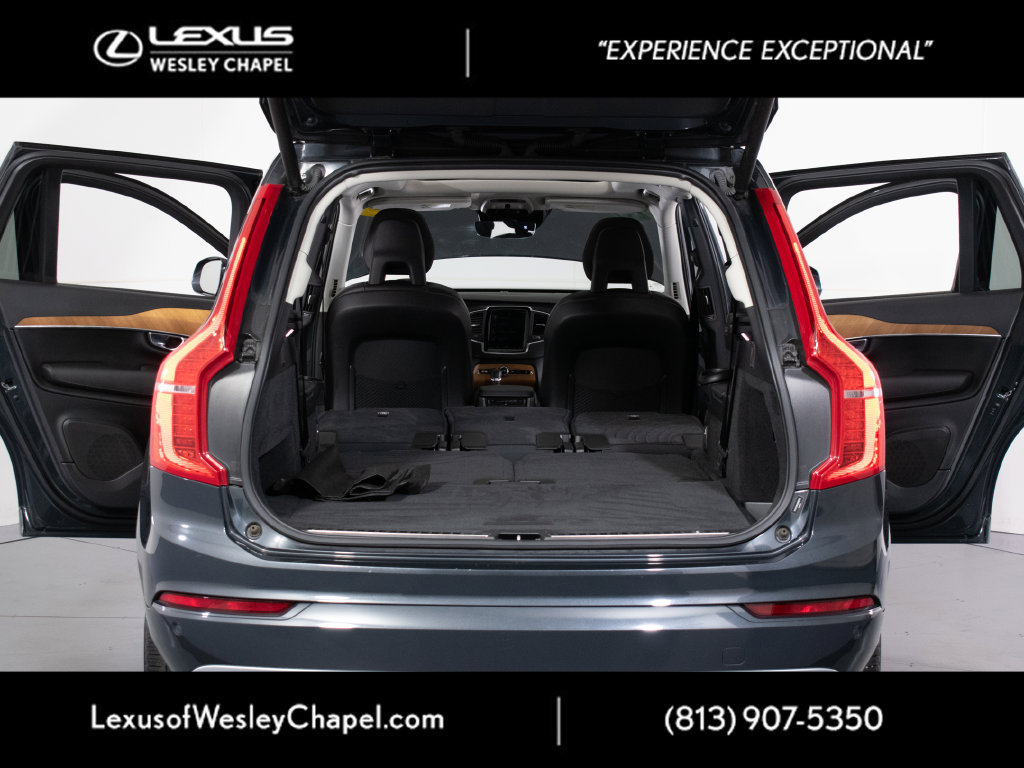Used 2021 Volvo XC90 T6 Momentum w/ Climate Package AWD/4WD image 12