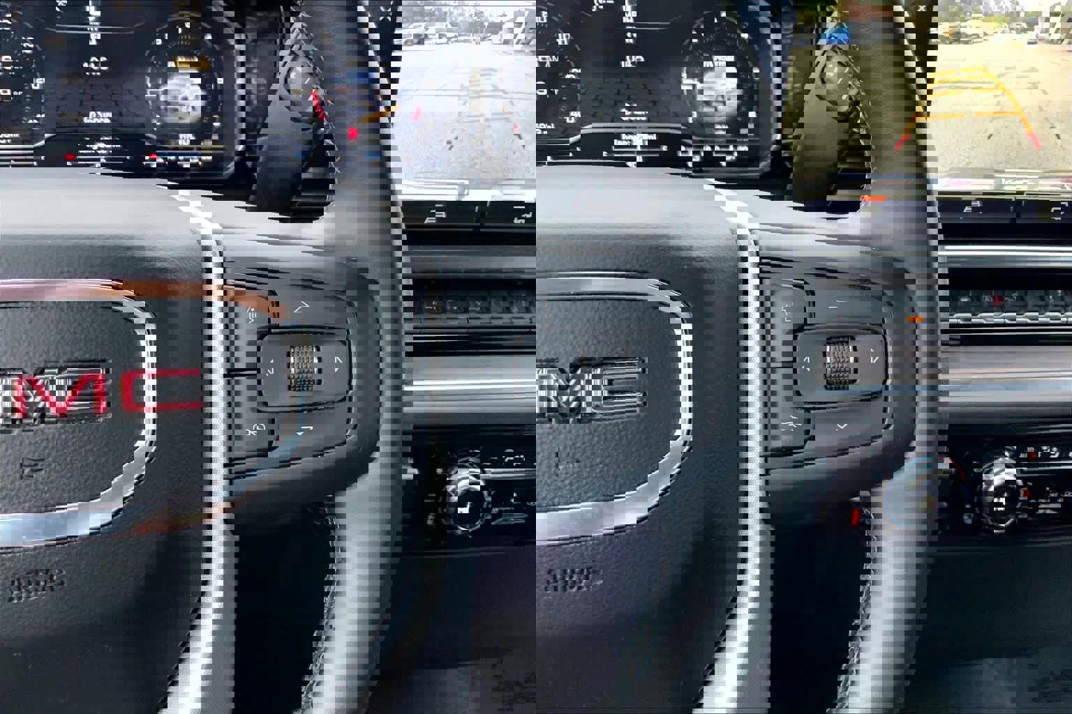 Used 2025 GMC Sierra 1500 SLT image 23