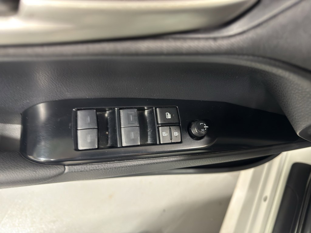 Used 2025 Toyota Camry LE image 25