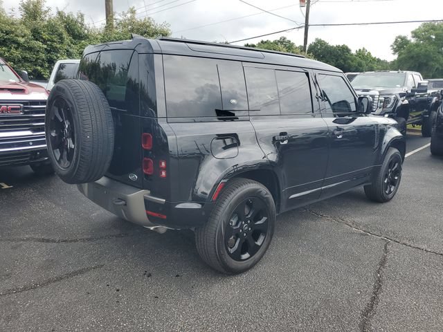 Used 2023 Land Rover Defender 110 X-Dynamic SE AWD/4WD image 4