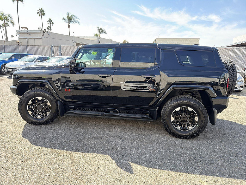Used 2024 GMC Hummer EV 2X w/ Extreme Off-Road Package AWD/4WD image 8