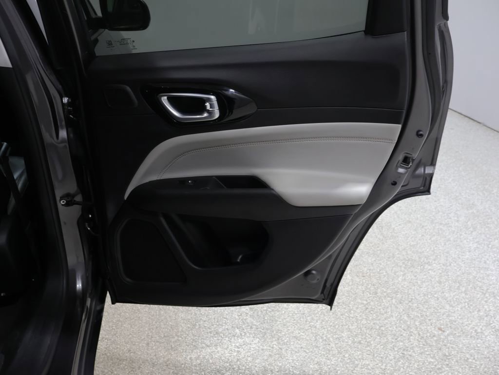 Certified 2022 Jeep Compass Limited w/ Sun and Sound Group image 21