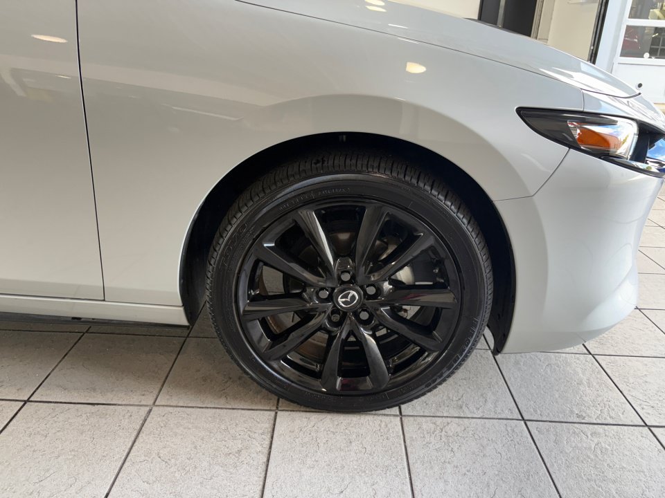 Certified 2026 MAZDA MAZDA3 s Sport FWD image 25