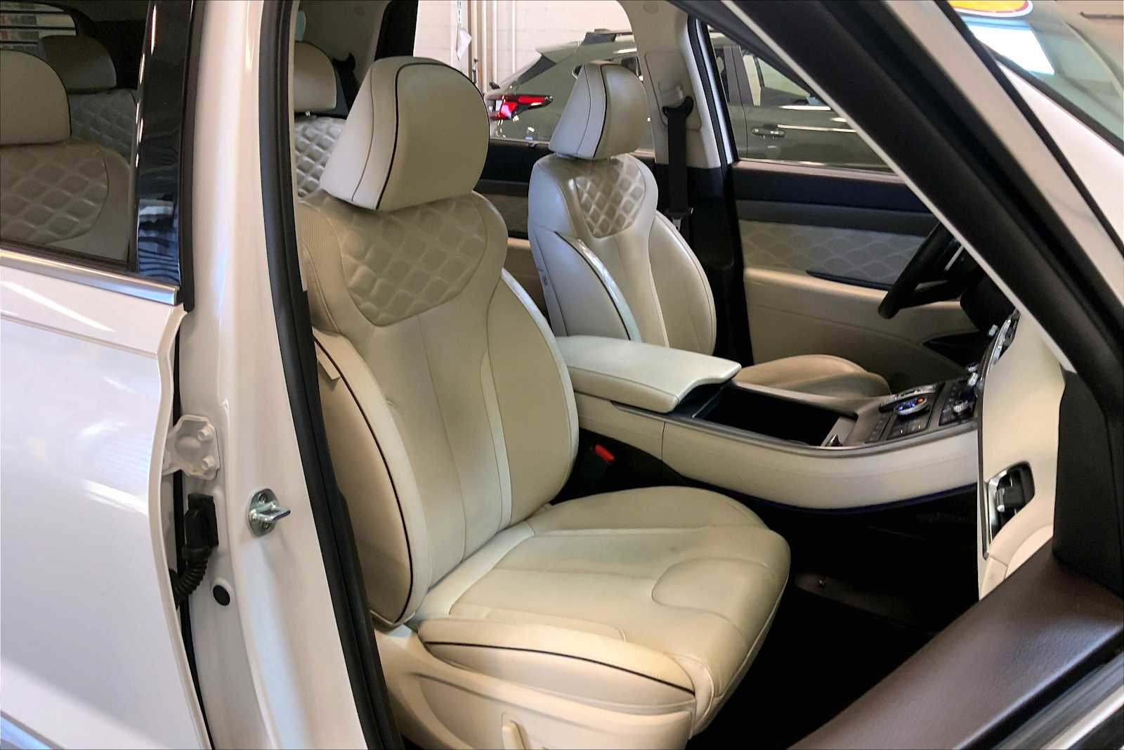 Used 2020 Hyundai Palisade Limited image 9