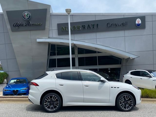 New 2025 Maserati Grecale GT image 4