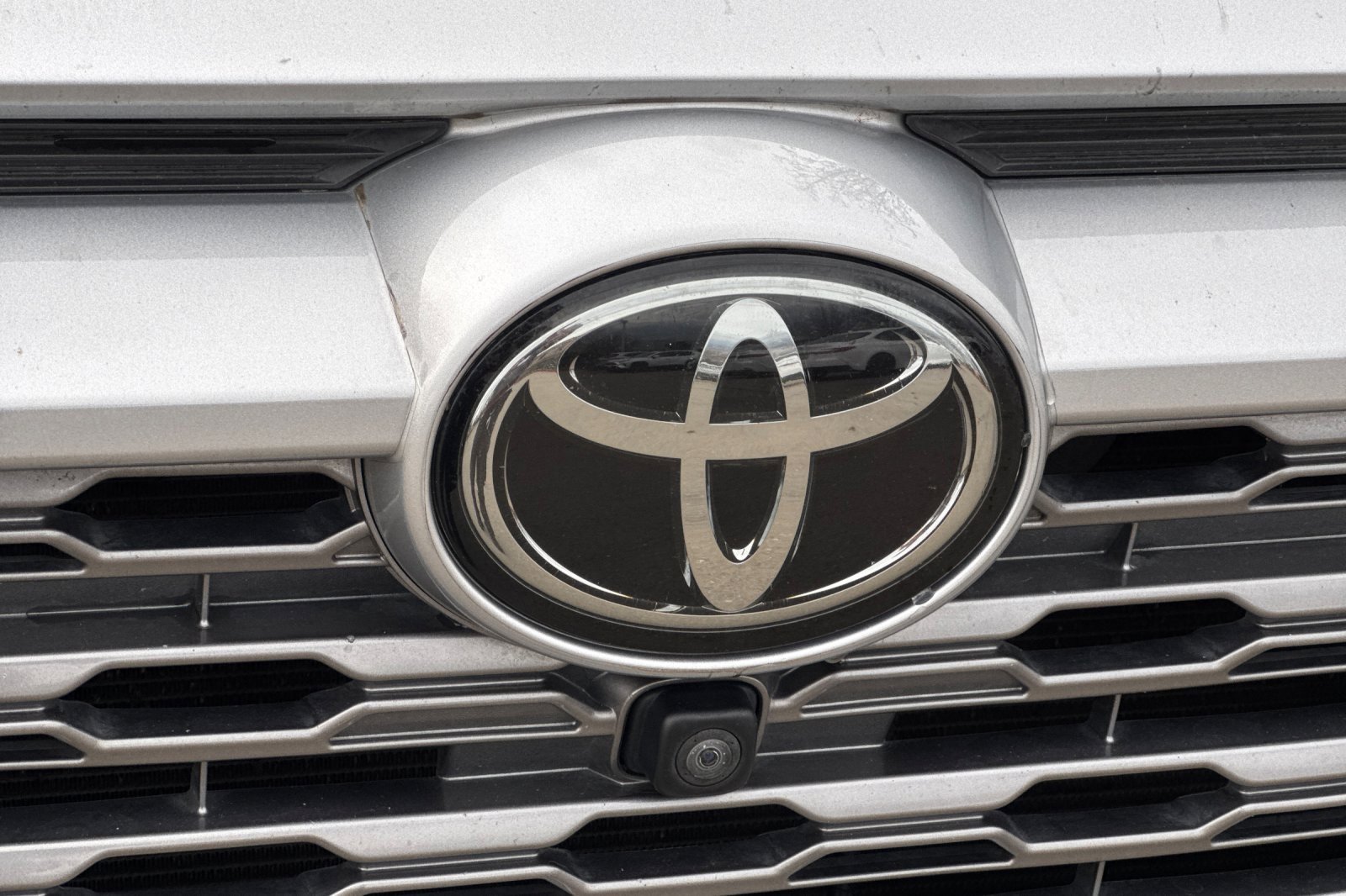 Used 2020 Toyota RAV4 Limited image 48