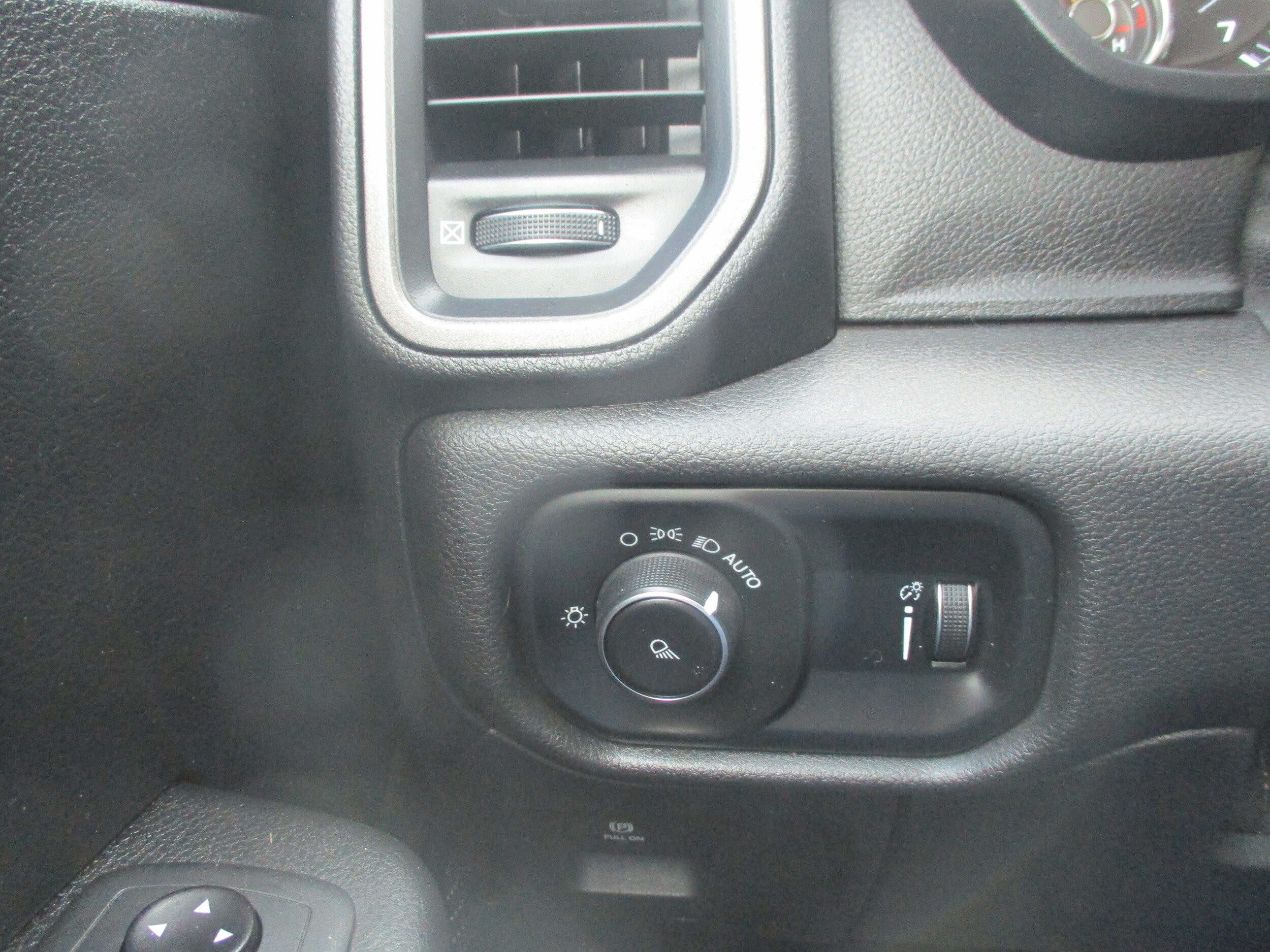 Used 2020 RAM 1500 Tradesman w/ Trailer Tow Group AWD/4WD image 19